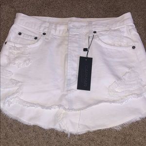 White denim skirt